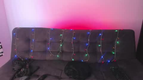 Snapshot of yourfavp4wg chatting on 10.31.25 You can Call me Mar online show from 10.31.25