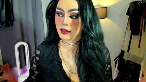  not into STINGY and CHEAP people online show from 11.10.25