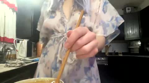 Scarlet Bunny online show from 01.19.25