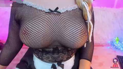 Snapshot of yourgirl11555 chatting on 09.22.25 Liza online show from 09.22.25