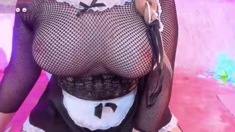 Snapshot of yourgirl11555 chatting on 10.17.25 Liza online show from 10.17.25