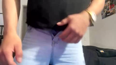 Snapshot of yourguyy21 chatting on 11.10.25 yourguyy21 online show from 11.10.25