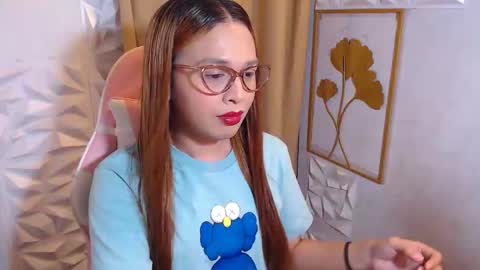 Snapshot of yourhornywife069 chatting on 10.23.25 ANASTASIA STEELE online show from 10.23.25