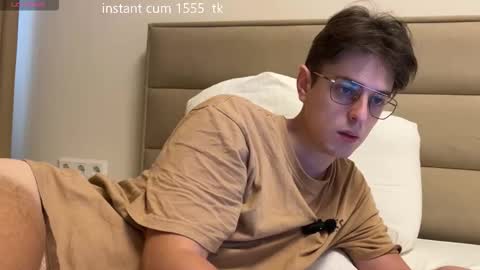 Snapshot of yourhotchristian chatting on 03.03.26 Chris online show from 03.03.26