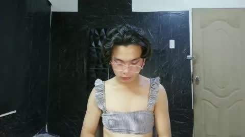 yourhotdodz online show from 03.27.26