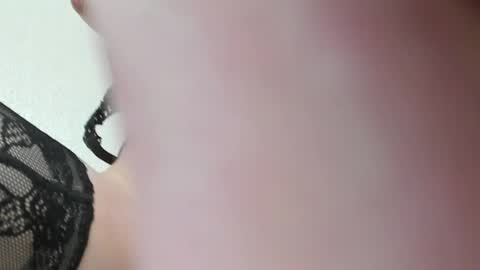 yourkriss_new1 online show from 04.22.26