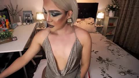 --               online show from 12.18.25