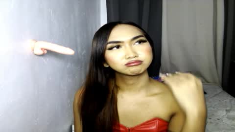 Snapshot of yourlovebella88 chatting on 02.19.25 yourlovebella88 online show from 02.19.25