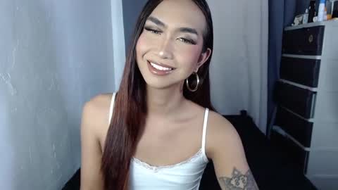 Snapshot of yourlovebella88 chatting on 03.12.25 yourlovebella88 online show from 03.12.25