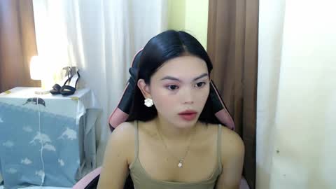 your lovely Dina online show from 02.05.25