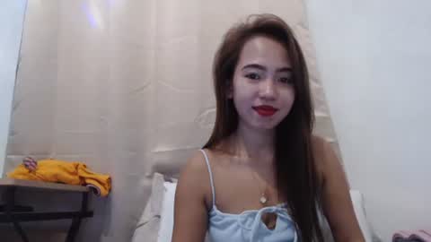 yourloving_maris online show from 10.04.25