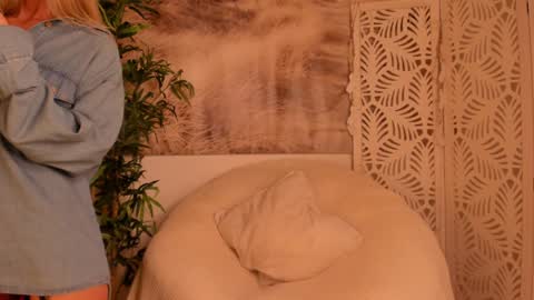 Sarah online show from 11.28.25