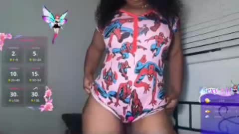 Snapshot of yourmommysilk chatting on 06.14.26 YOURMOMMY online show from 06.14.26