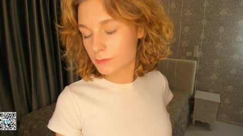 Snapshot of yourmuseee chatting on 02.08.26 Sonya online show from 02.08.26