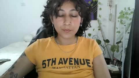 Snapshot of yourownerserena chatting on 11.22.25 Serena online show from 11.22.25