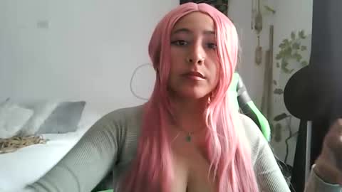 Snapshot of yourownerserena chatting on 11.26.25 Serena online show from 11.26.25