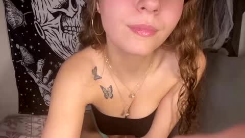YourPrettyLittleCumSlut online show from 01.22.25