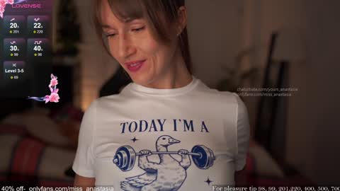 Snapshot of yours_anastasia chatting on 11.28.25 Anastasia online show from 11.28.25