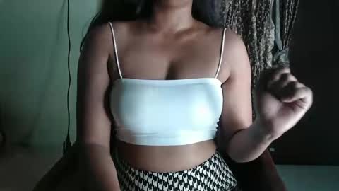Snapshot of yoursassy_girl chatting on 09.25.25 yoursassy_girl online show from 09.25.25