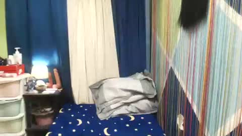 Nica Trocio online show from 04.19.26