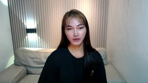    online show from 11.06.25