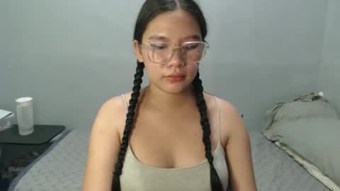 Snapshot of yoursexy_reb chatting on 01.17.26 yoursexy_reb online show from 01.17.26