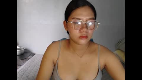 Snapshot of yoursexy_reb chatting on 02.03.26 yoursexy_reb online show from 02.03.26