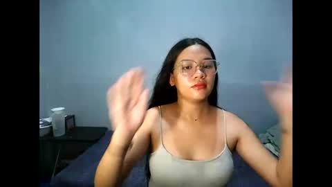 Snapshot of yoursexy_reb chatting on 02.13.26 yoursexy_reb online show from 02.13.26