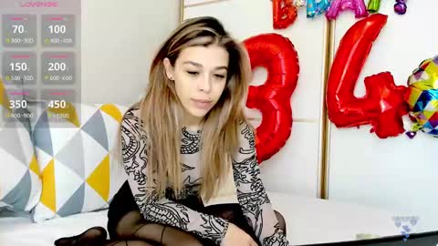 Snapshot of yoursoul_mila chatting on 02.28.25 yoursoul_mila online show from 02.28.25