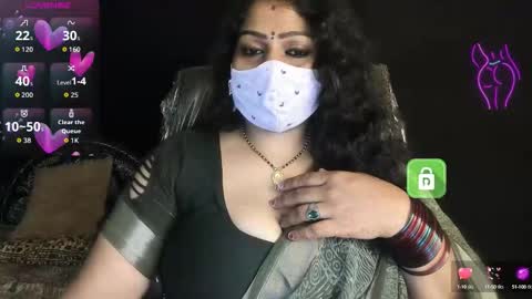 Snapshot of yourss_preethy chatting on 10.05.25 preethy online show from 10.05.25