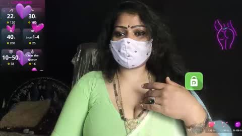 Snapshot of yourss_preethy chatting on 10.14.25 preethy online show from 10.14.25