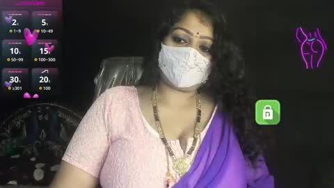Snapshot of yourss_preethy chatting on 10.25.25 preethy online show from 10.25.25