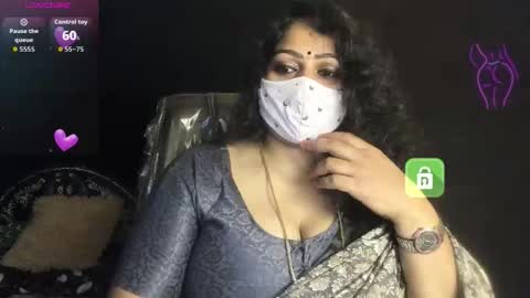 Snapshot of yourss_preethy chatting on 11.04.25 preethy online show from 11.04.25