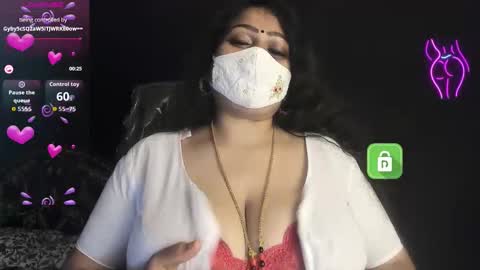 Snapshot of yourss_preethy chatting on 11.13.25 preethy online show from 11.13.25