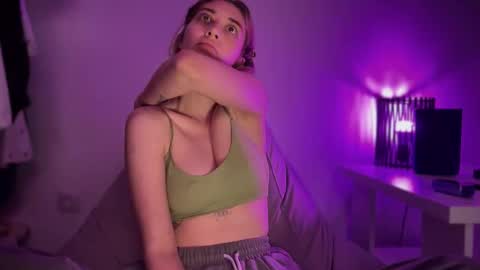 yoursweet_couple online show from 09.25.25