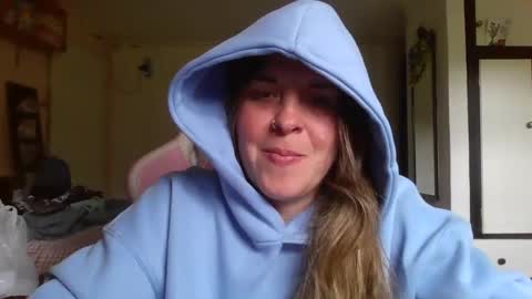 Snapshot of yoursweettanja chatting on 10.28.25 yoursweettanja online show from 10.28.25