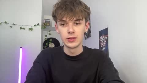 yoursweetyguy online show from 04.21.26