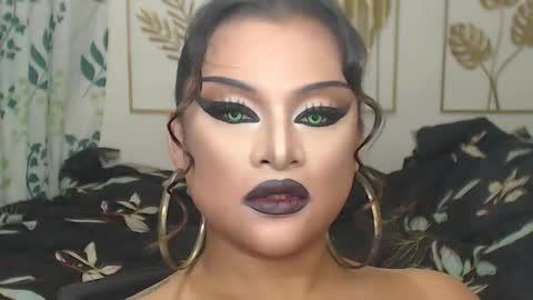 Snapshot of yourtrannyqueenxxx chatting on 10.03.25 Anastacia Grey online show from 10.03.25