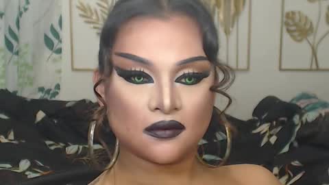 Snapshot of yourtrannyqueenxxx chatting on 10.06.25 Anastacia Grey online show from 10.06.25