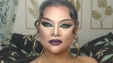 Snapshot of yourtrannyqueenxxx chatting on 10.22.25 Anastacia Grey online show from 10.22.25