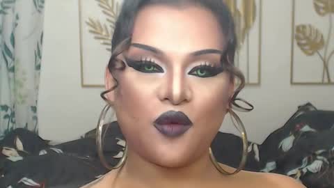 Snapshot of yourtrannyqueenxxx chatting on 11.01.25 Anastacia Grey online show from 11.01.25