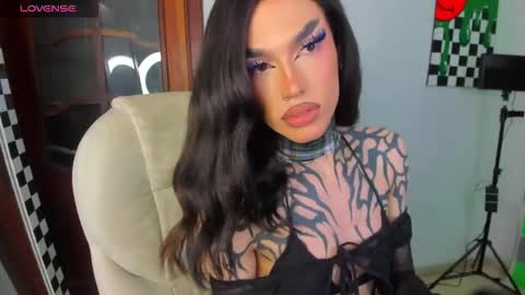 Snapshot of yourvirtualgirlfriennd chatting on 10.22.25 GI online show from 10.22.25