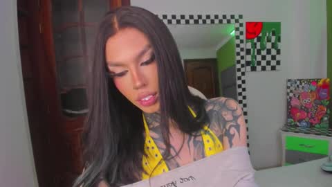 Snapshot of yourvirtualgirlfriennd chatting on 03.10.26 GI online show from 03.10.26
