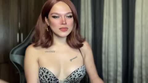 Snapshot of yourwildestdreamgirl chatting on 02.25.26 ANDREA online show from 02.25.26