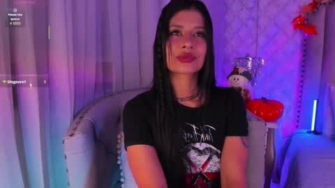 Snapshot of yourwishisme_val chatting on 10.14.25 Val online show from 10.14.25