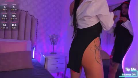 Snapshot of yourwishisme_val chatting on 11.09.25 Val online show from 11.09.25