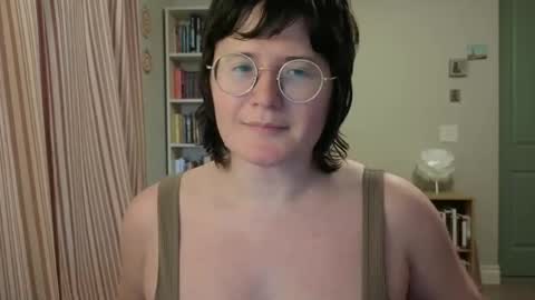 Rose Noire online show from 03.17.26