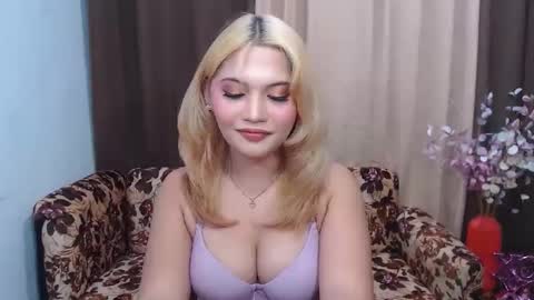 Snapshot of youungsextdeity chatting on 05.16.26 cathy online show from 05.16.26