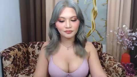 Snapshot of youungsextdeity chatting on 06.11.26 cathy online show from 06.11.26