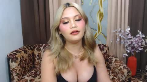 Snapshot of youungsextdeity chatting on 07.15.26 cathy online show from 07.15.26